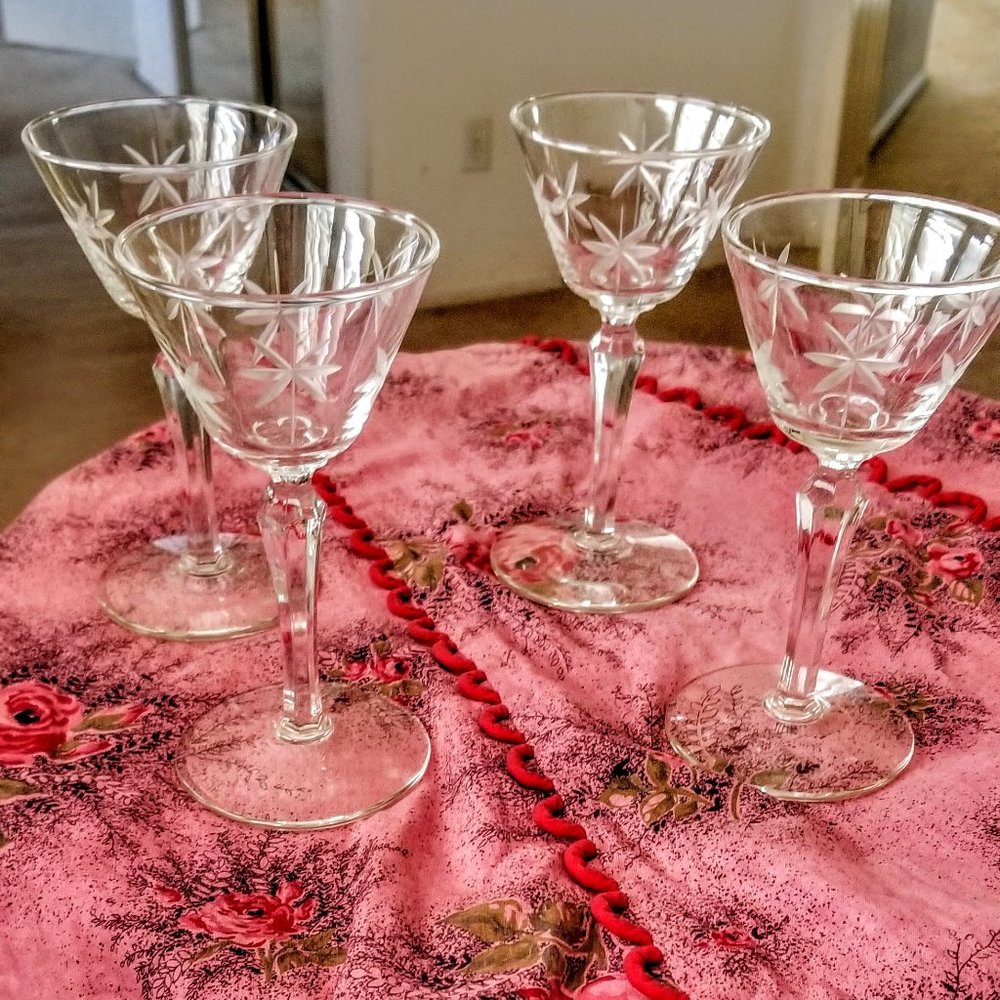 Mid Century Starburst Pattern Etched Cordial-Port-Sherry-Wine Glasses Set Of 4